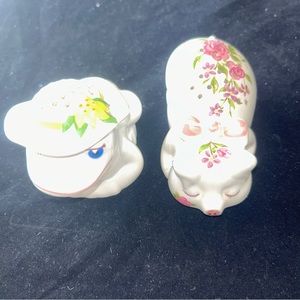 2 vintage Avon salt n pepper shakers Pig n Frog